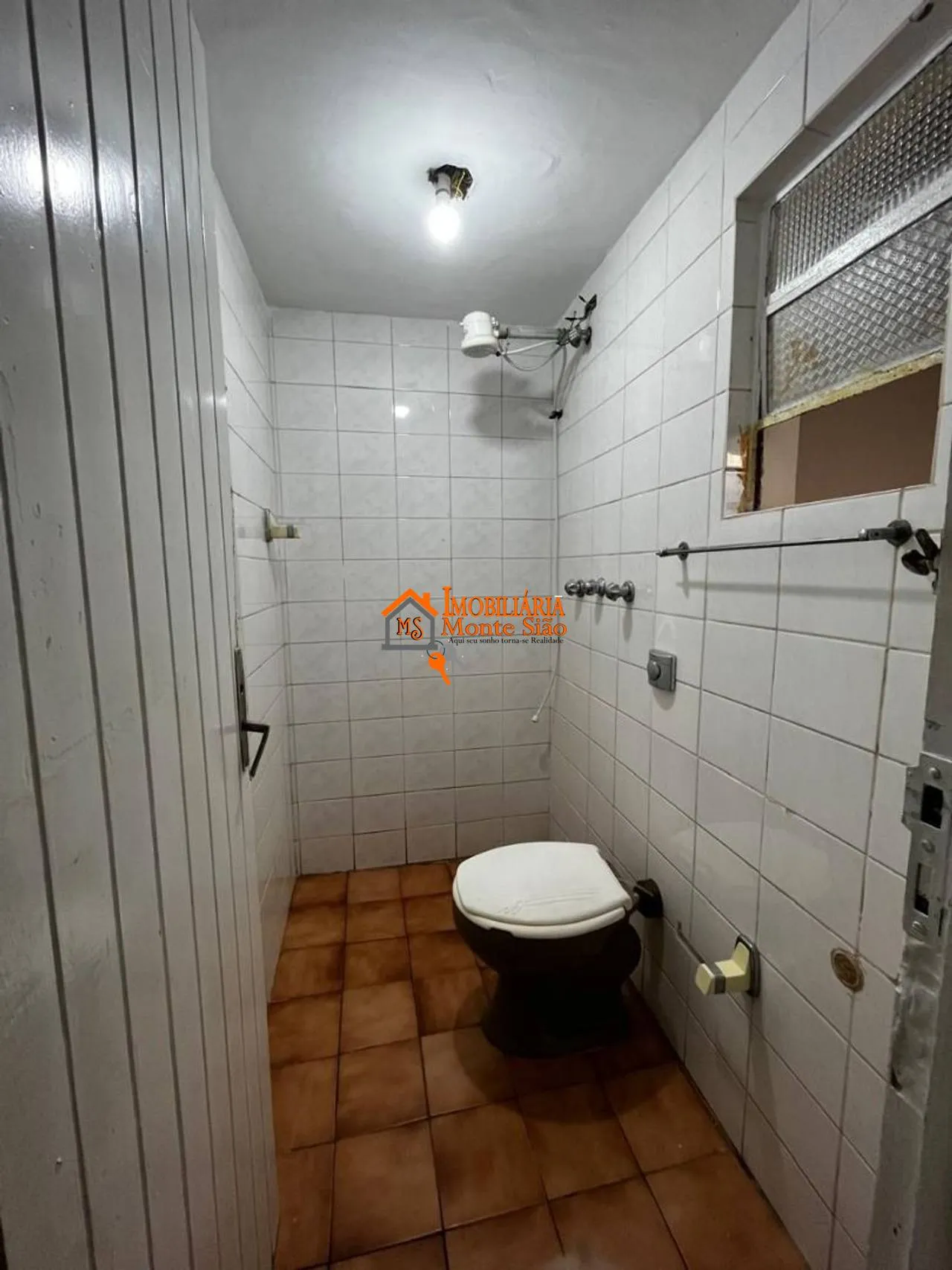 Imagem Sobrado com 4 dormitórios à venda, 238 m² por R$ 640.000,00 - Vila Galvão - Guarulhos/SP