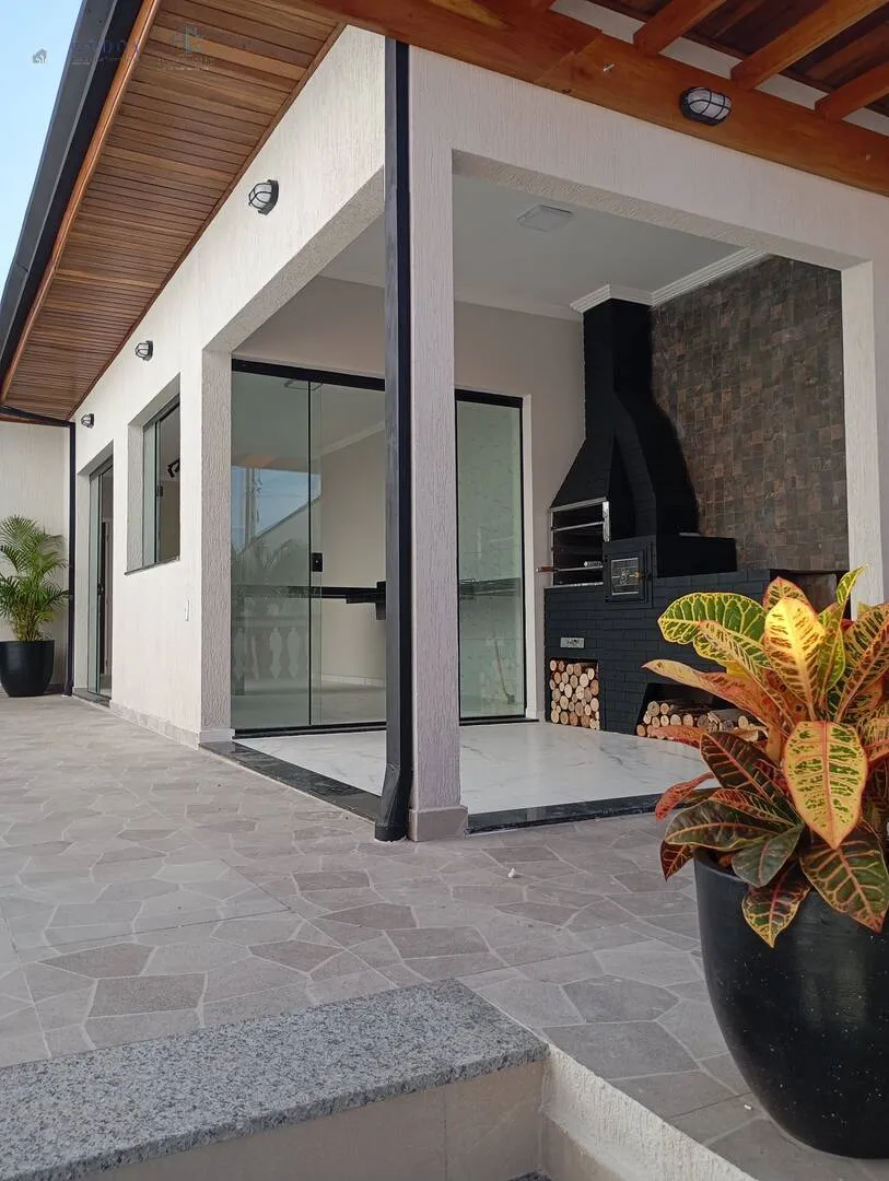 Imagem OPORTUNIDADE QUE VOCÊ ESTAVA ESPERANDO! CASA COM PISCINA + ÁREA GOURMET