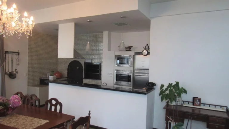 Imagem Casa para Venda em Concórdia, Centro, 4 dormitórios, 1 suíte, 3 banheiros