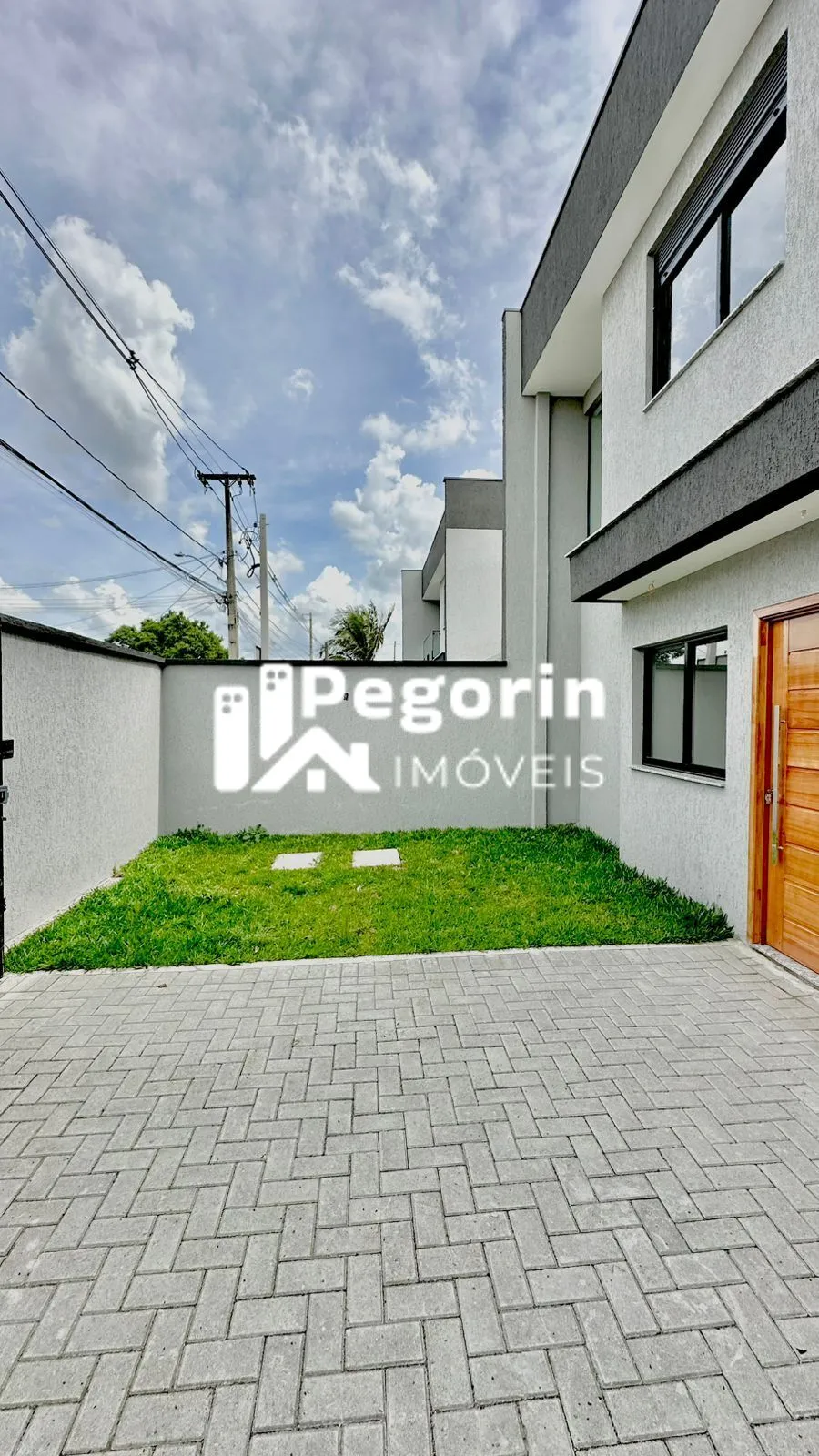 Imagem Sobrado 03 quartos com suíte Padrão