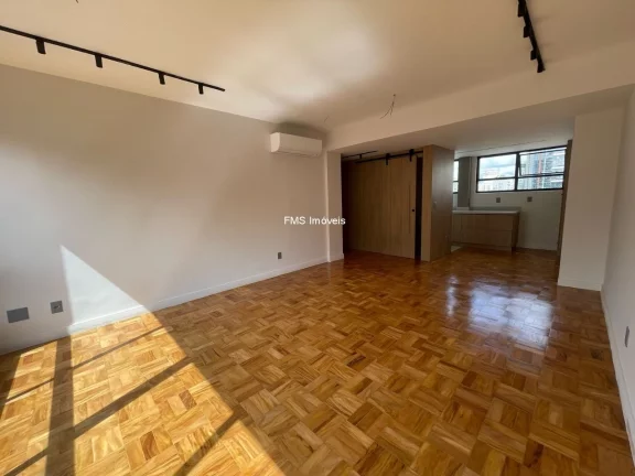 Imagem Excelente oportunidade: Apartamento de luxo com 3 suítes na Vila Nova Conceição, São Paulo-SP - 94m², 4 banheiros e vaga de garagem!