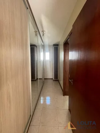 Imagem Apartamento à Venda na Beira Mar - 4 quartos e 2 vagas de garagem