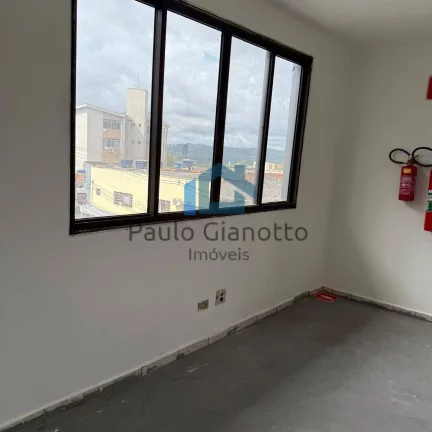 Imagem Sala Comercial com 104 m2 no Centro de Cotia