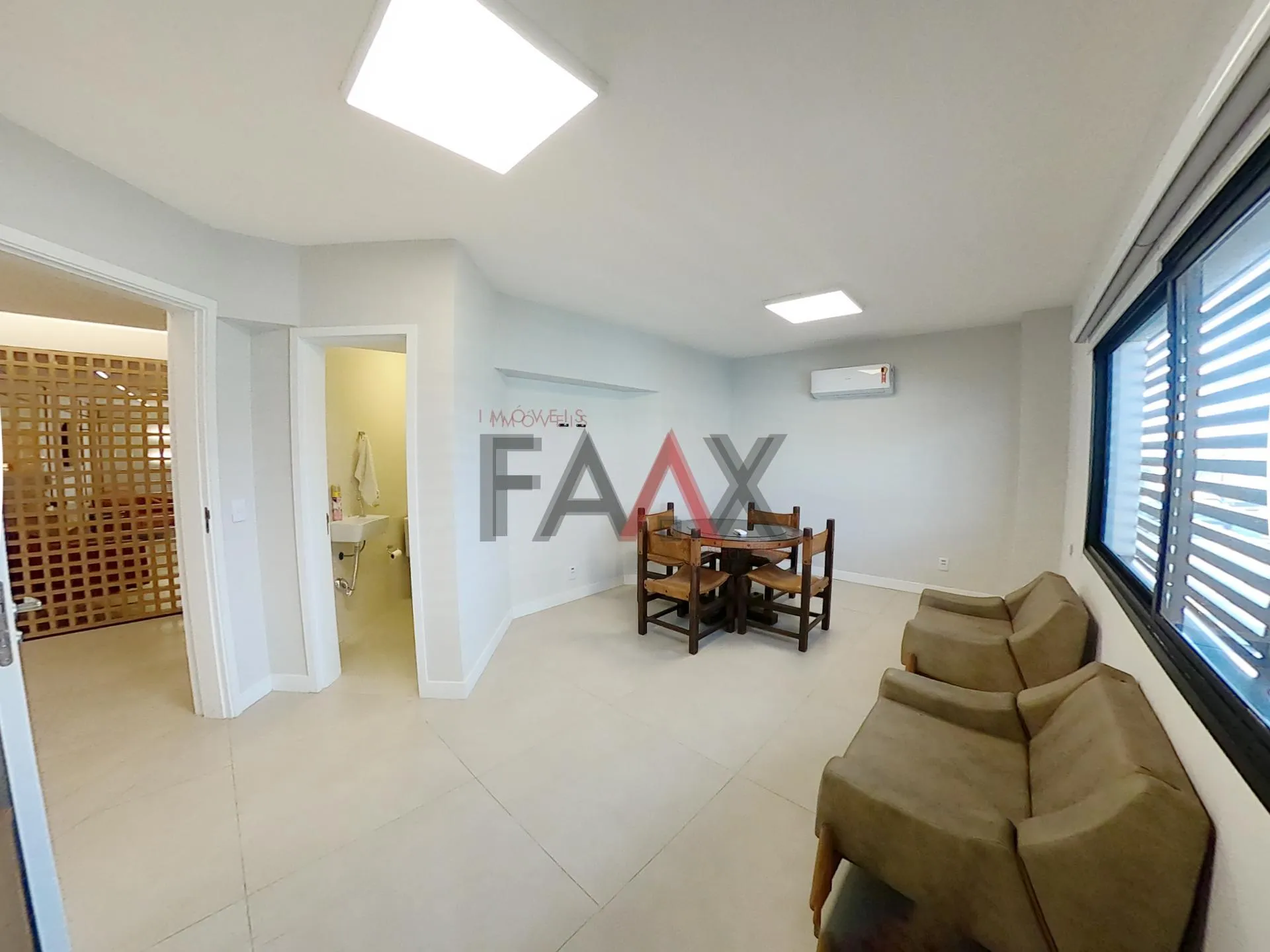 Foto do imóvel Sala Comercial para locação na esquina do Hospital Santa Tereza GUARAPUAVA - PR