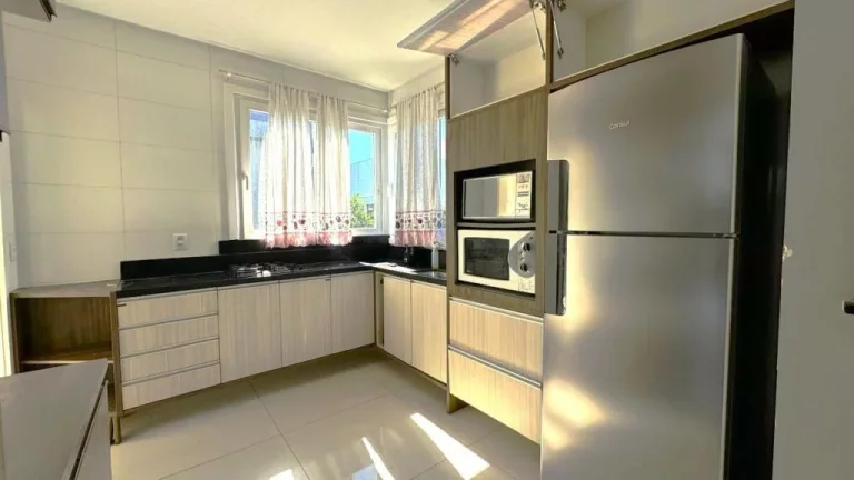 Imagem Casa em Condominio 4 Dormitórios - Bairro Zona Nova