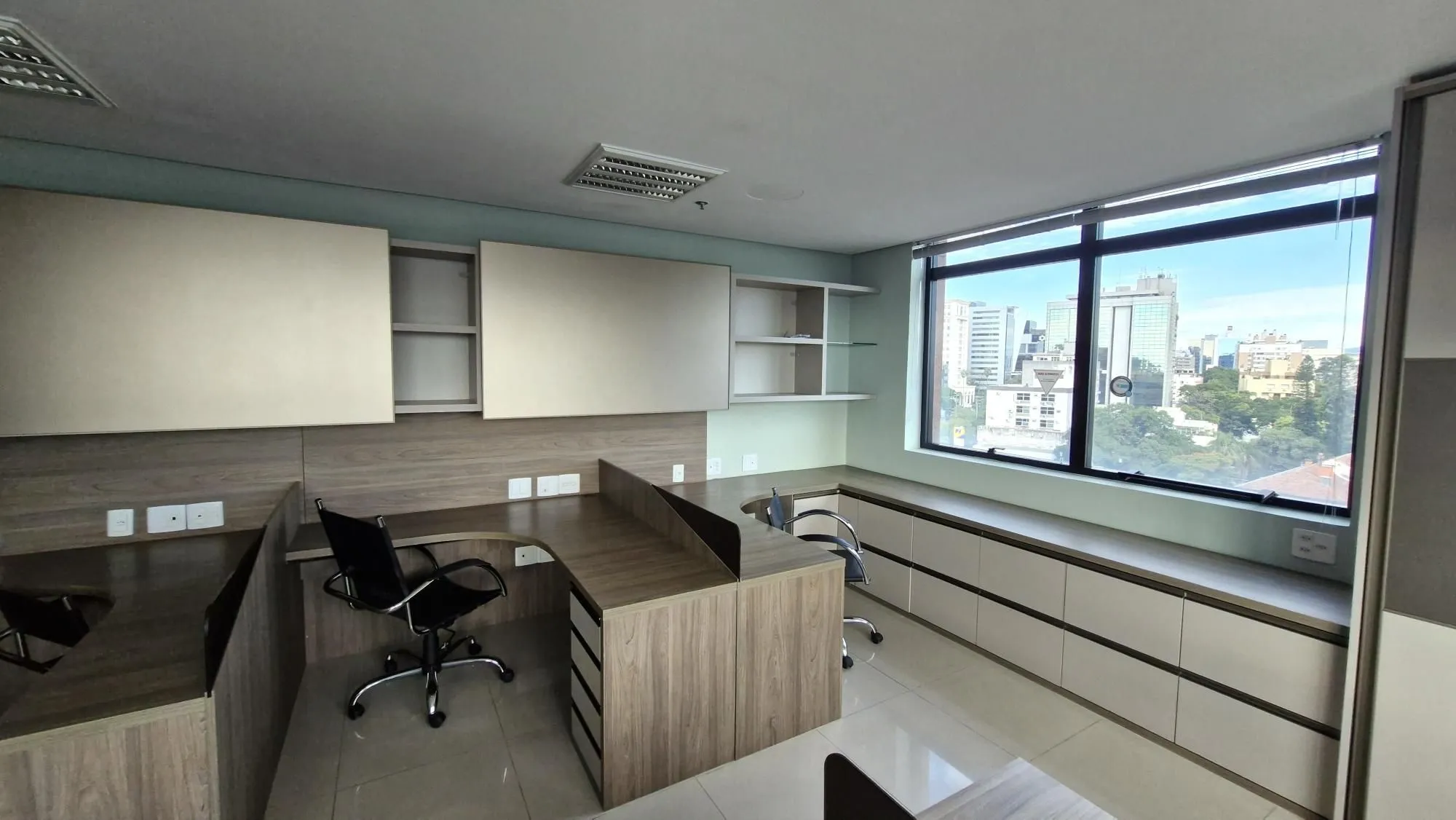 Imagem Sala Comercial próxima a Carlos Gomes