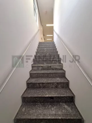 Imagem Casa Comercial de Alto Padrão para Locação em São Paulo-SP, Jardim América: 13 Salas, 5 Banheiros, 20 Vagas, 611m².