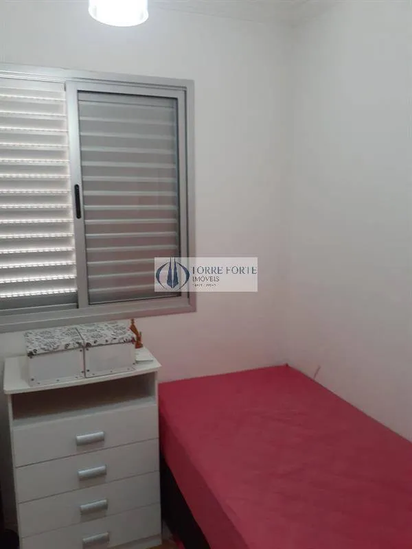 Imagem Apartamento com 2 dormitorios 1 vaga , varanda na Cidade Lider .