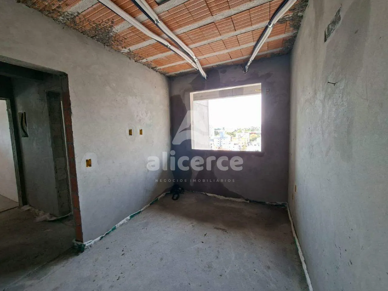 Imagem Apartamento com 90 m² com 03 dormitórios, sendo 01 suíte à venda no Pagani- Palhoça.