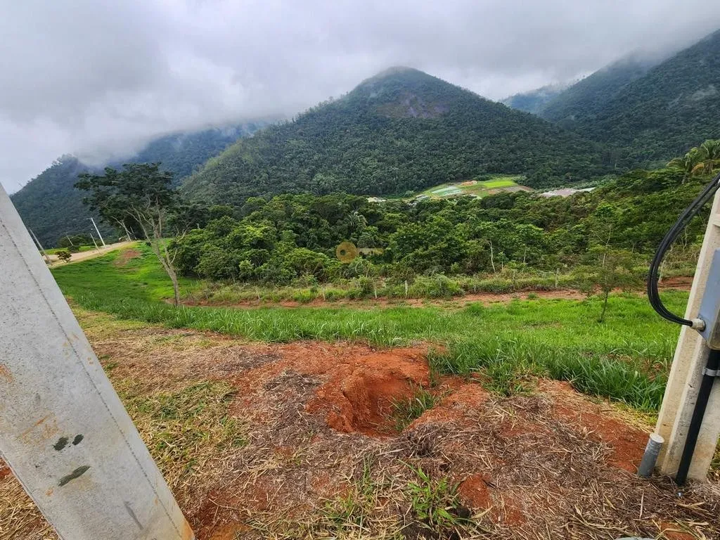 Imagem Terreno em Condomínio para Venda em Teresópolis / RJ no bairro Vale Alpino