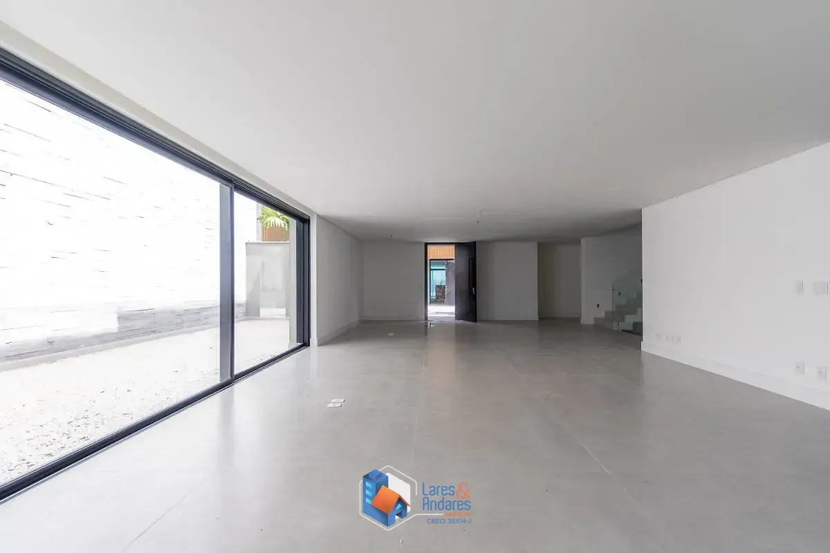 Imagem Casa em condomínio para venda em Brooklin com 3 quartos, sendo 3 suítes, 739.56m²