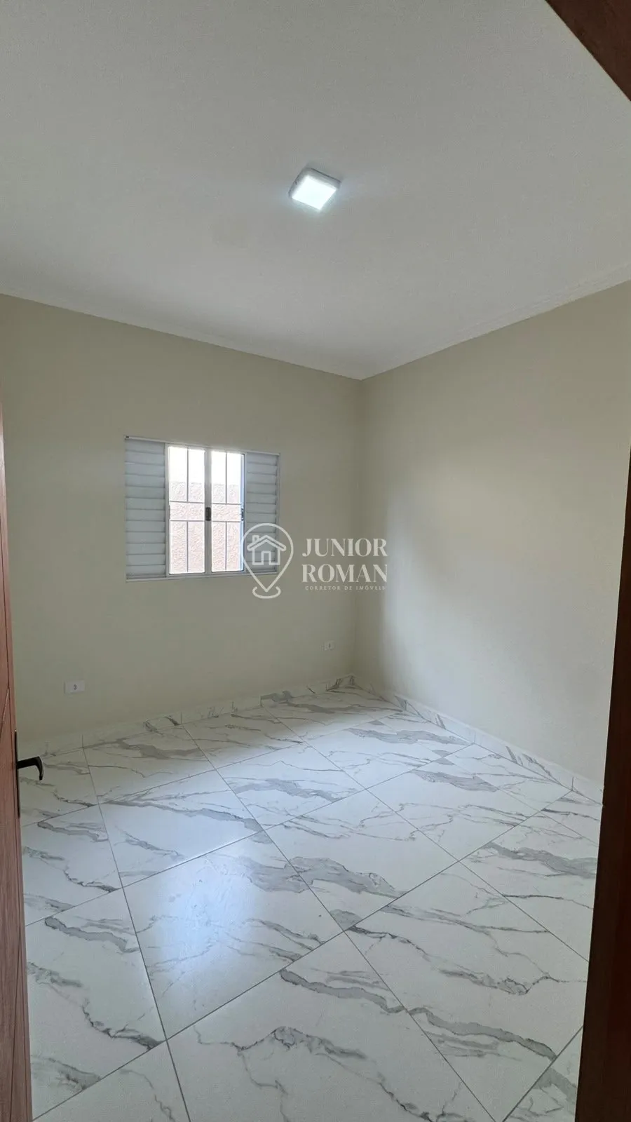 Imagem CASA NOVA COM PISCINA À VENDA EM ITANHAÉM - BAIRRO LARANJEIRAS