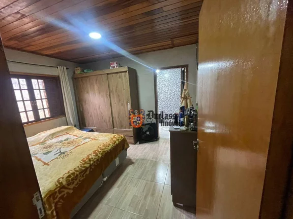 Imagem Chácara com 3 dormitórios à venda, 1013 m² por R$ 650.000,00 - Camanducaia - Camanducaia/MG