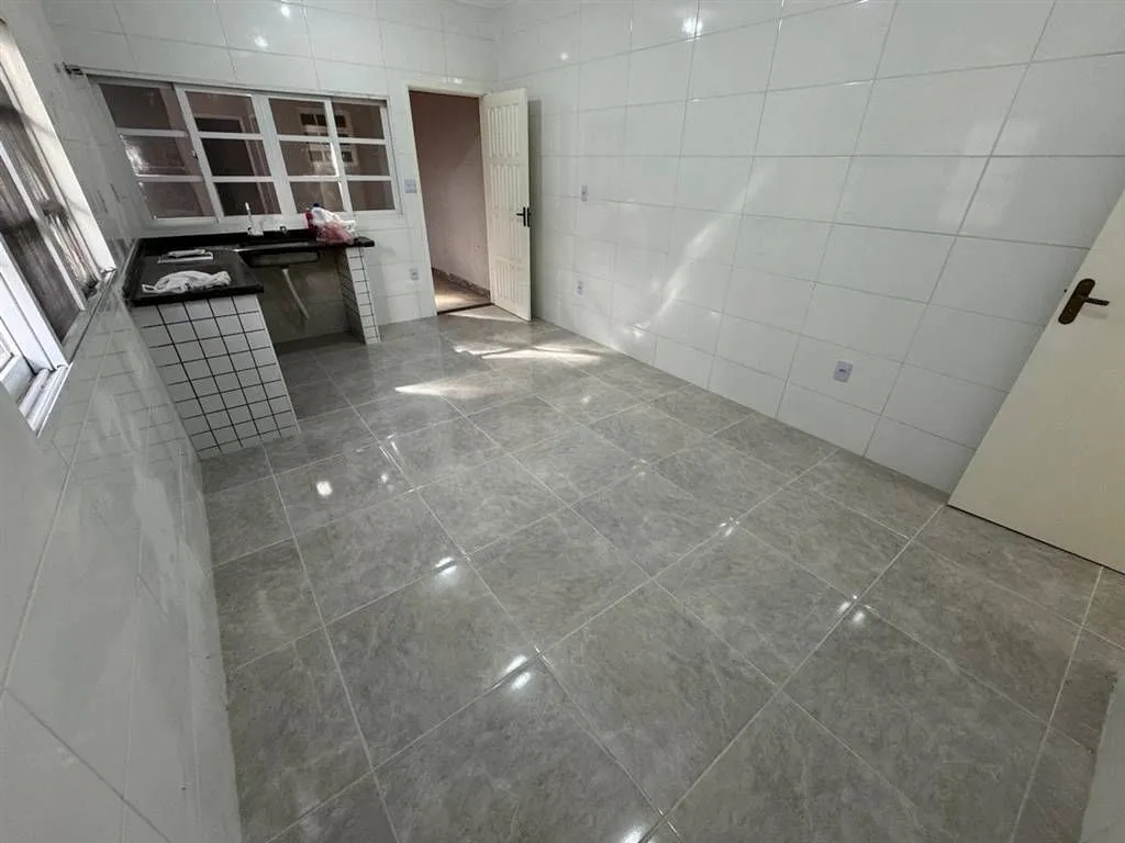 Imagem Casa à Venda em Vila Guilhermina, Praia Grande - SP