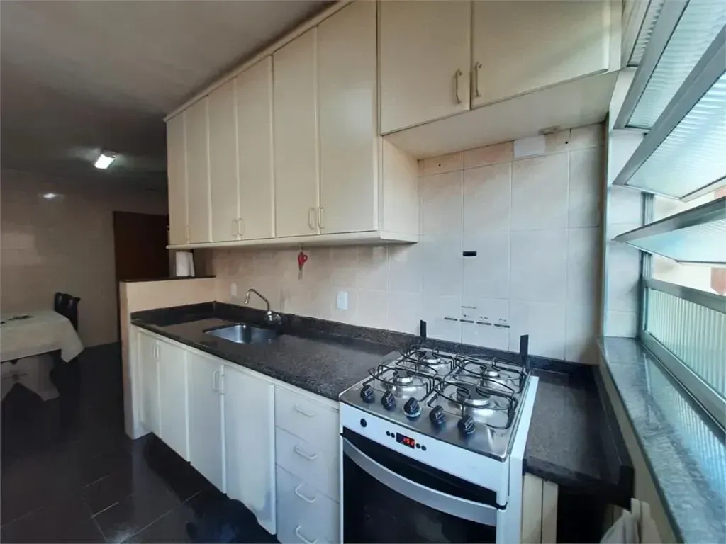 Imagem Casa com 4 Quartos à Venda, 200 m² em Parque Continental - São Paulo