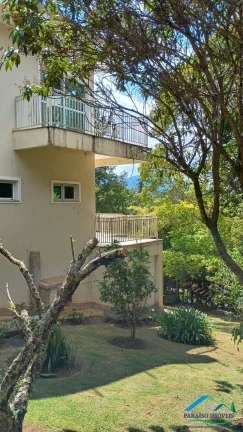 Imagem Elegante Casa em Condomínio em Santo Antônio Pinhal!