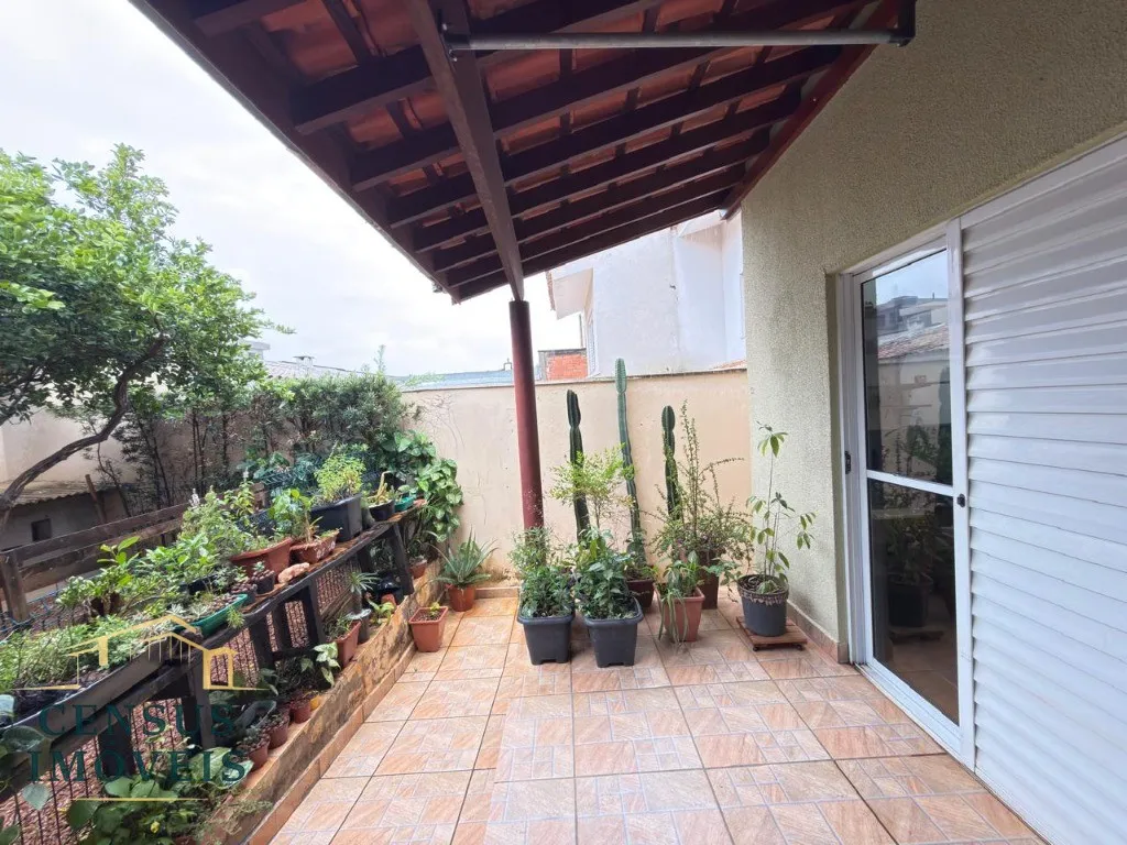 Foto do imóvel: Casa em Condomínio à Venda em Valinhos-SP - Condomínio Residencial Itamambuca: 2 Quartos, 1 Suíte, 2 Salas, 3 Banheiros, 4 Vagas, 164, 99m²! em Condomínio Residencial Itamambuca