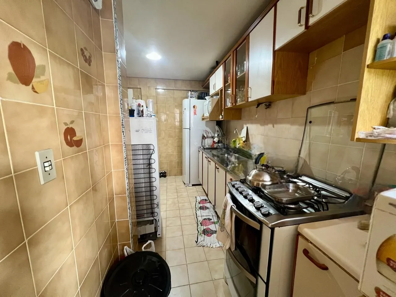 Imagem Apartamento 3 dormitorios, 1 suite, 2 vagas de garagem mais dependência de empregada no bairro tristeza.