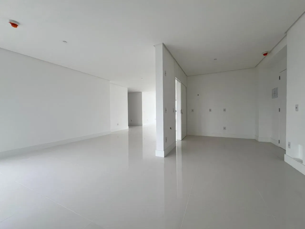 Imagem Apartamento com vista para o mar à venda com 265m2 por R$ 8.500.000,00