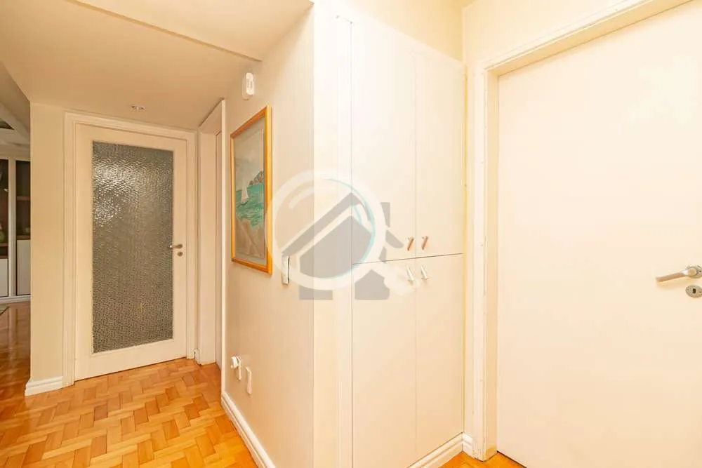 Imagem Pensando em morar no Bairro Petrópolis, venha conhecer este espetacular apartamento de 113m² compo...