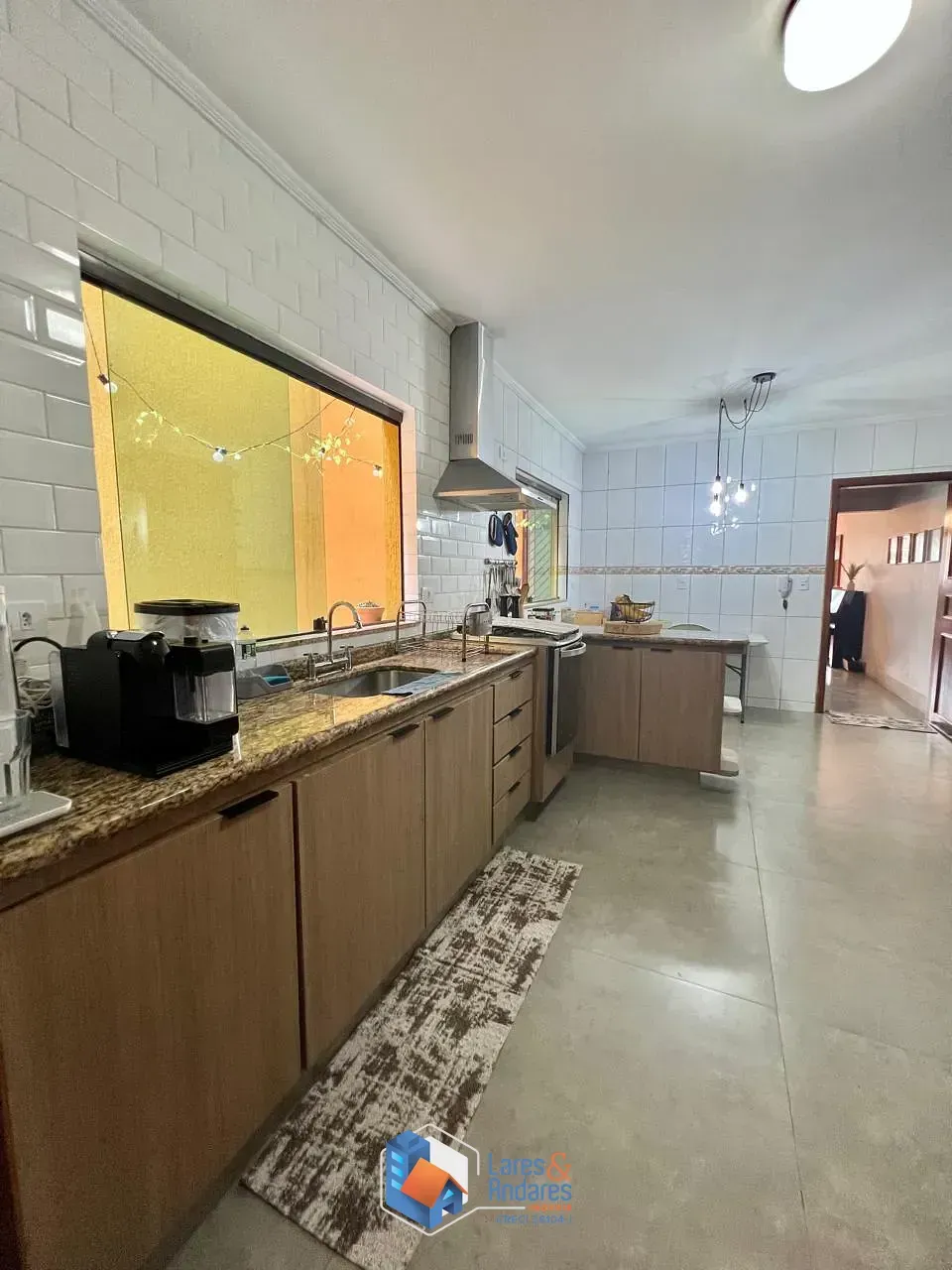 Imagem Sobrado para venda em Vila Guedes com 3 quartos, sendo 1 suíte, 164m²