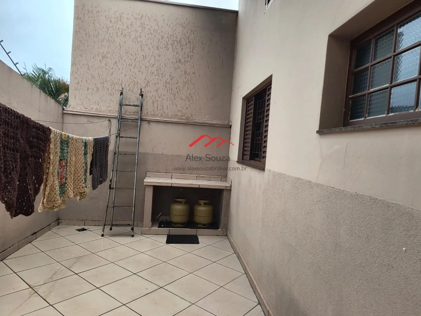 Imagem Casa para Venda em Sumaré, Jardim Macarenko, 3 dormitórios, 1 suíte, 2 banheiros, 2 vagas