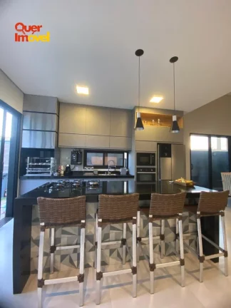 Imagem Casa em Condomínio à Venda em Ribeirão Preto-SP - 3 Quartos, 3 Suítes, 2 Salas, 4 Banheiros e 4 Vagas de Garagem