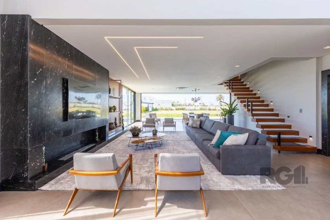 Imagem Casa de Condomínio em Atlântida Sul