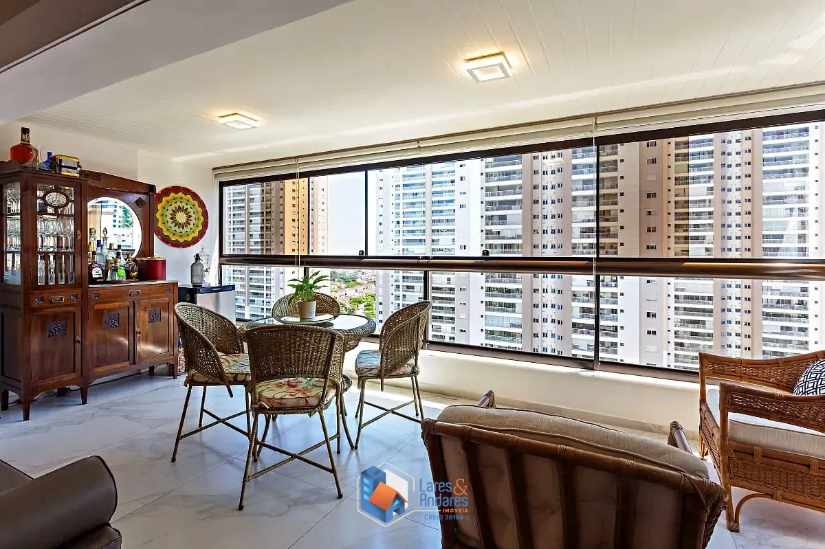 Imagem Apartamento para venda em Morumbi com 4 quartos, sendo 3 suítes, 195m²