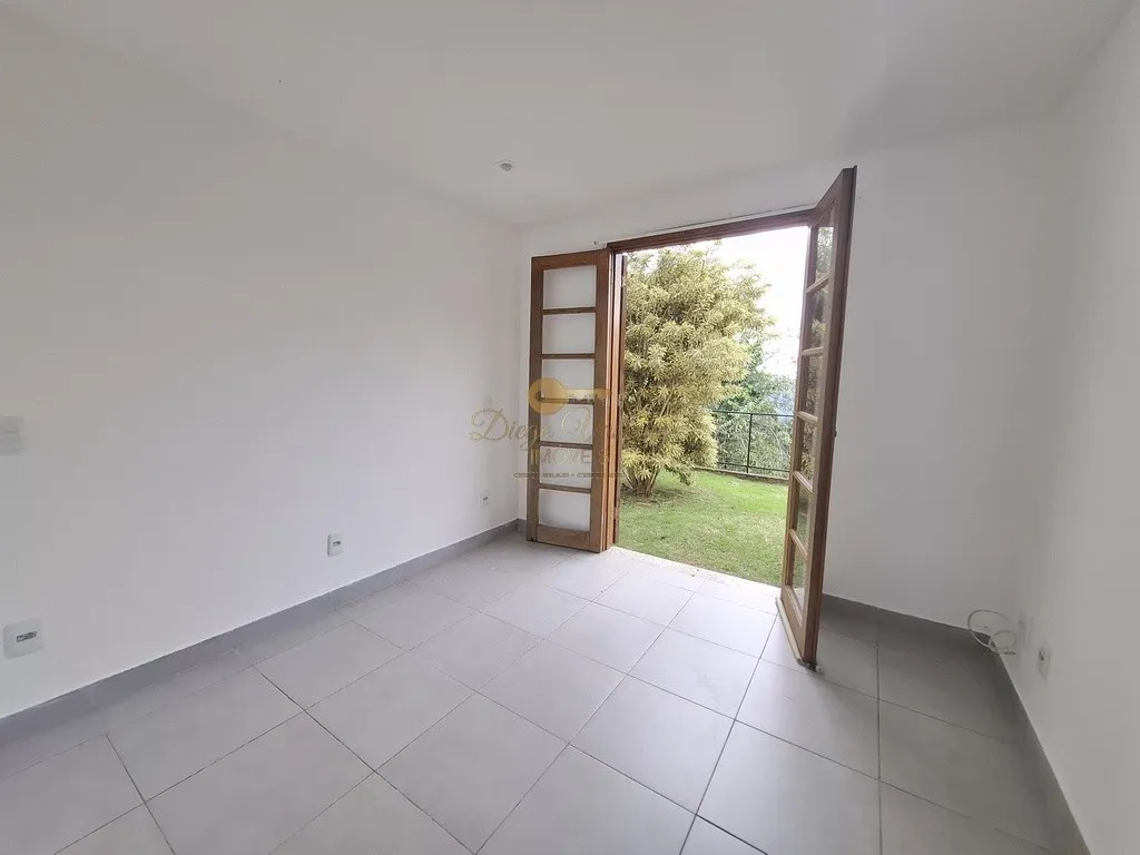 Imagem Casa em Condomínio para Venda em Teresópolis / RJ no bairro Green Valley