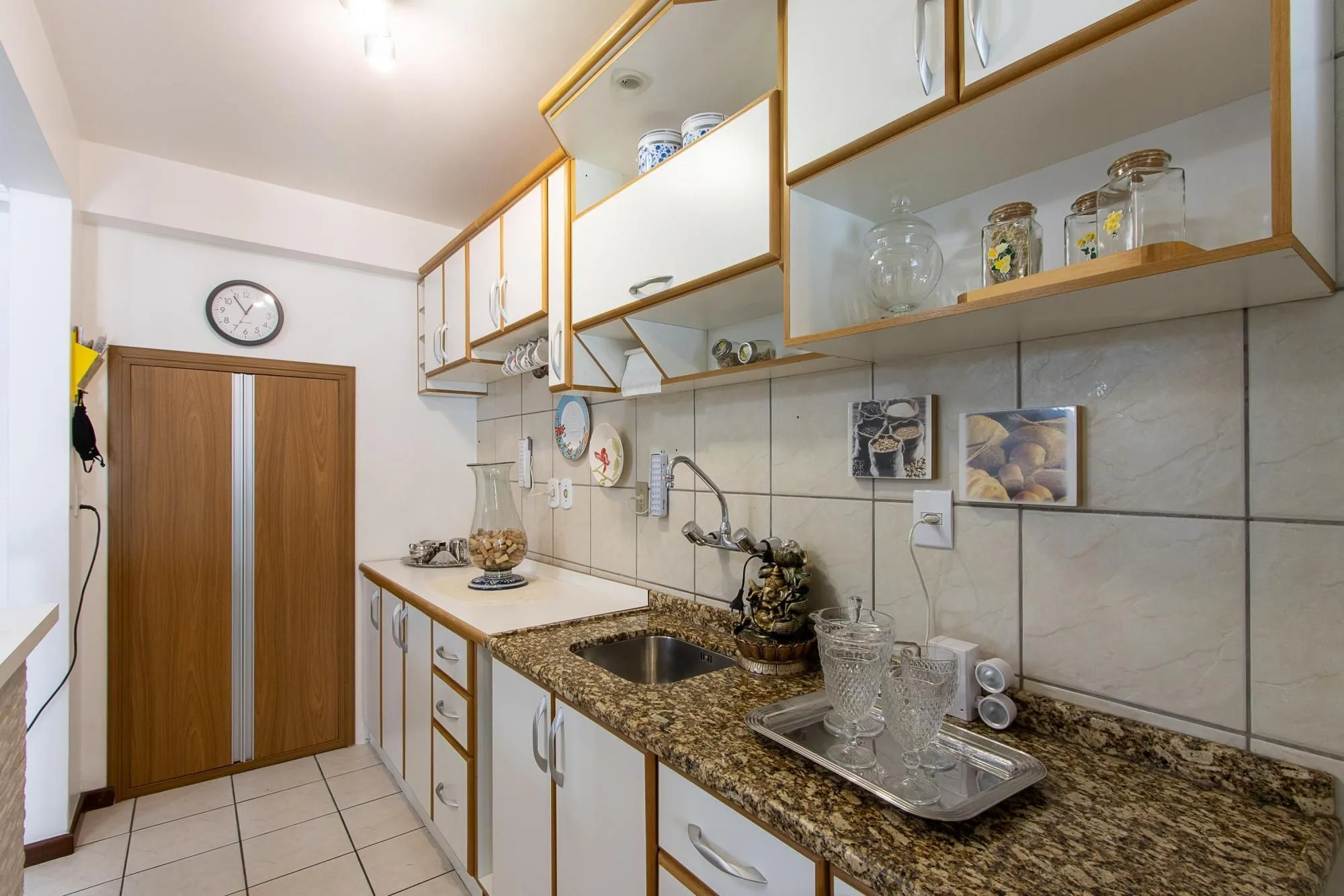 Imagem Casa para Venda - 110.14m², 2 dormitórios, sendo 1 suites, 2 vagas - Hípica