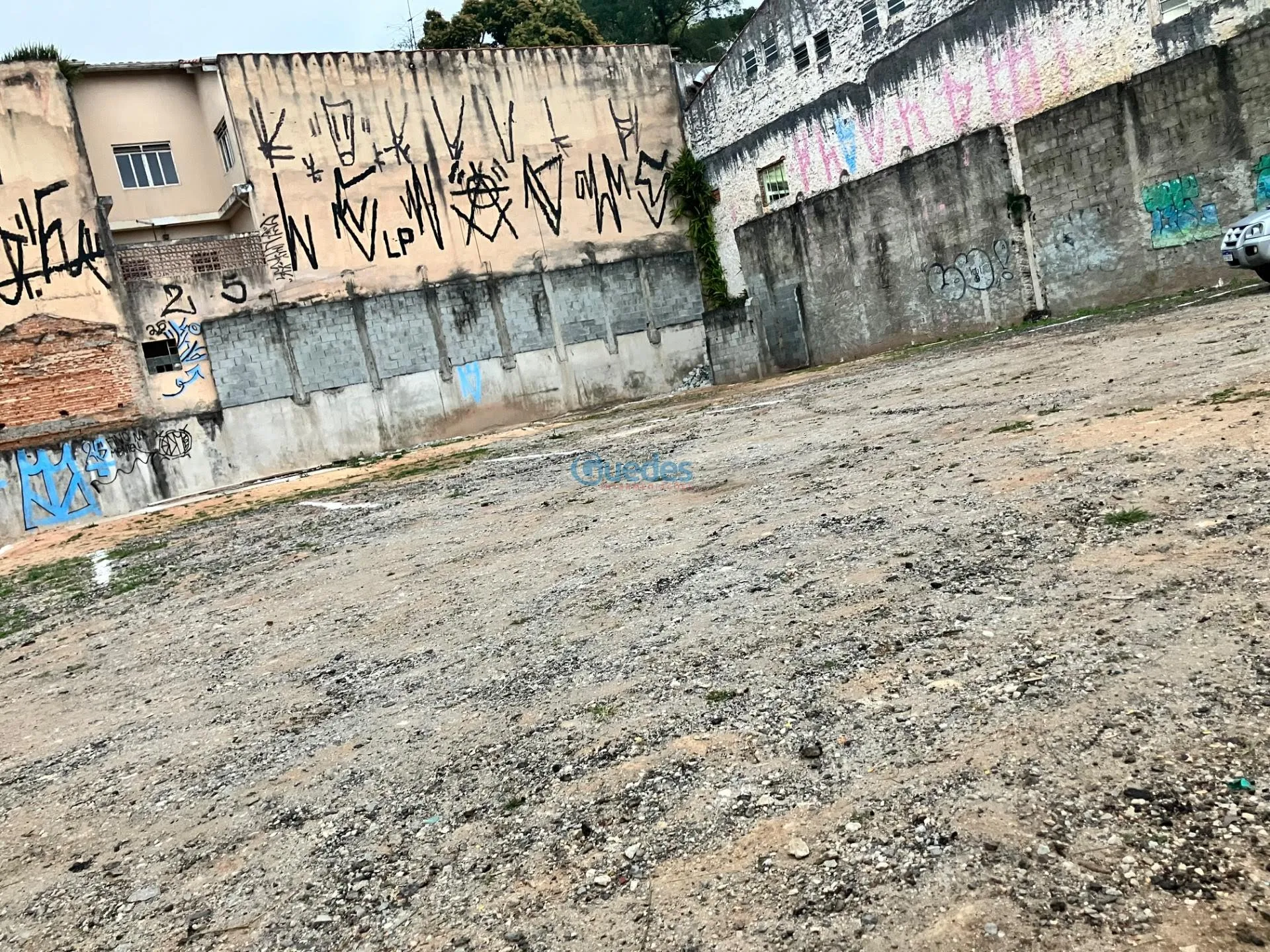 Imagem Área Comercial no Centro de Embu das Artes, 922m² à Venda