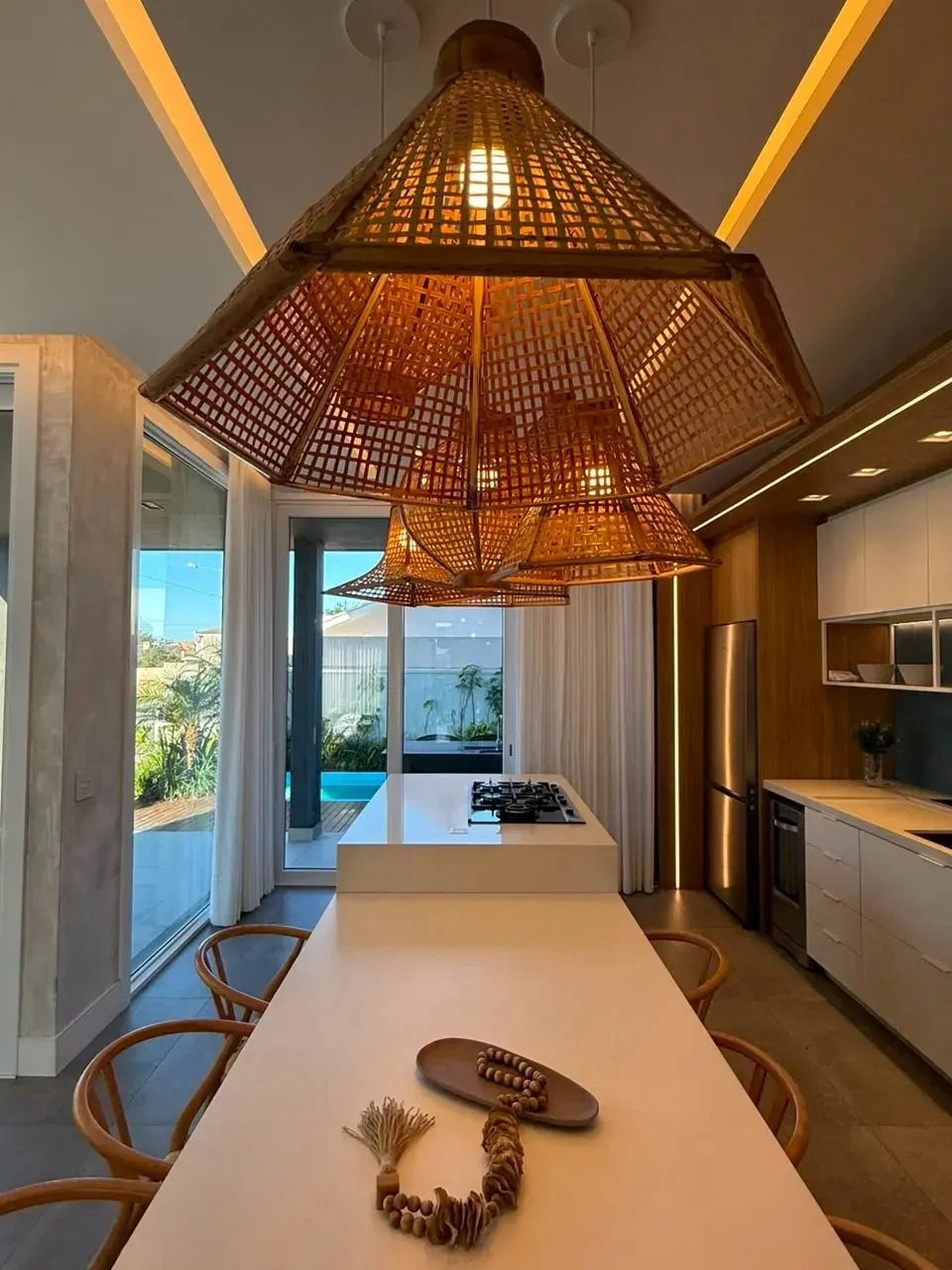 Imagem Sobrado com 4 Quartos à Venda, 290 m² em Capão novo  - Capão da canoa 