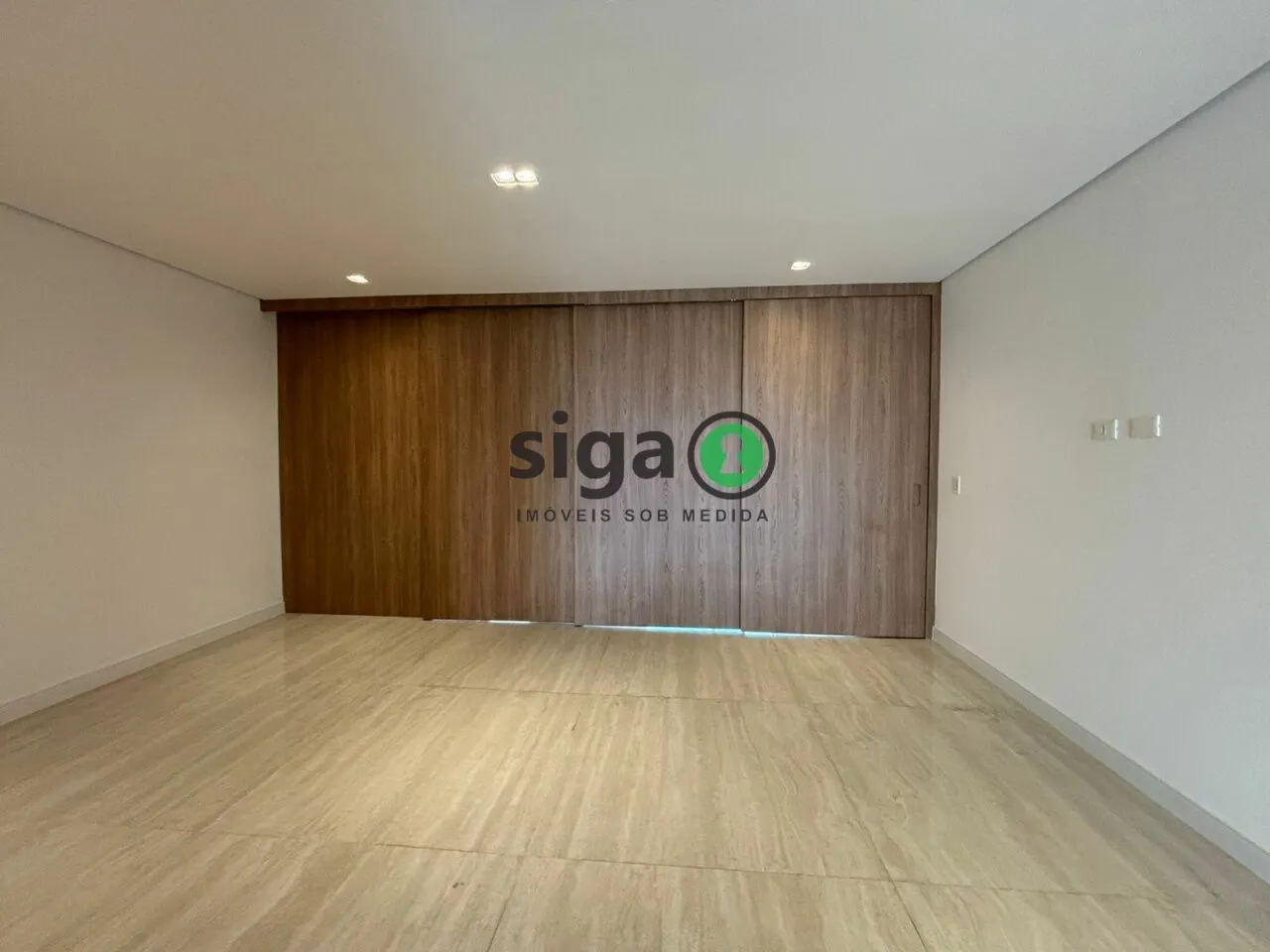 Imagem Residência de Alto Padrão na Cidade Jardim com 3 Suítes e 3 Vagas