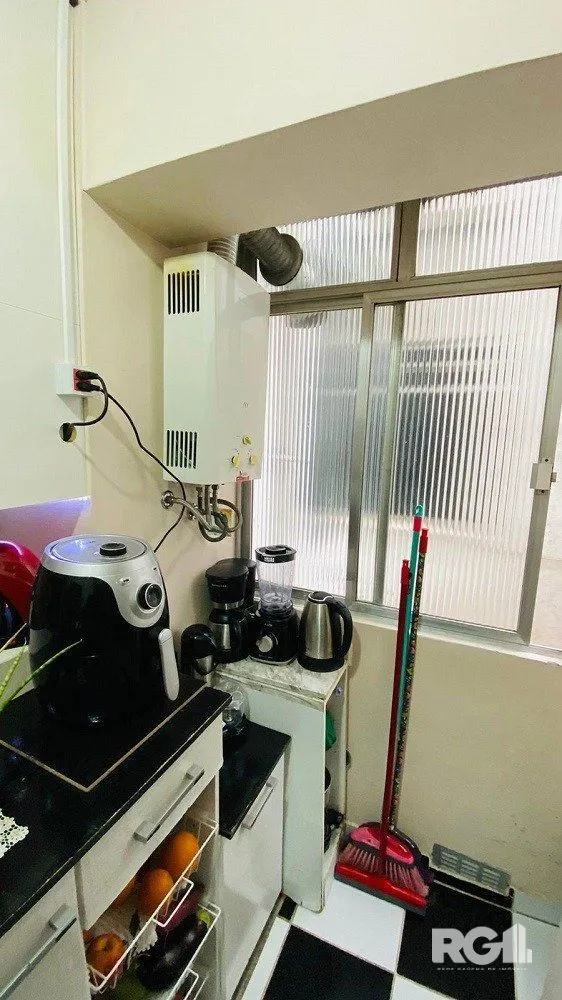 Imagem APARTAMENTO A VENDA, 3 DORMITÓRIOS REFORMADO NA JOÃO ALFREDO.
