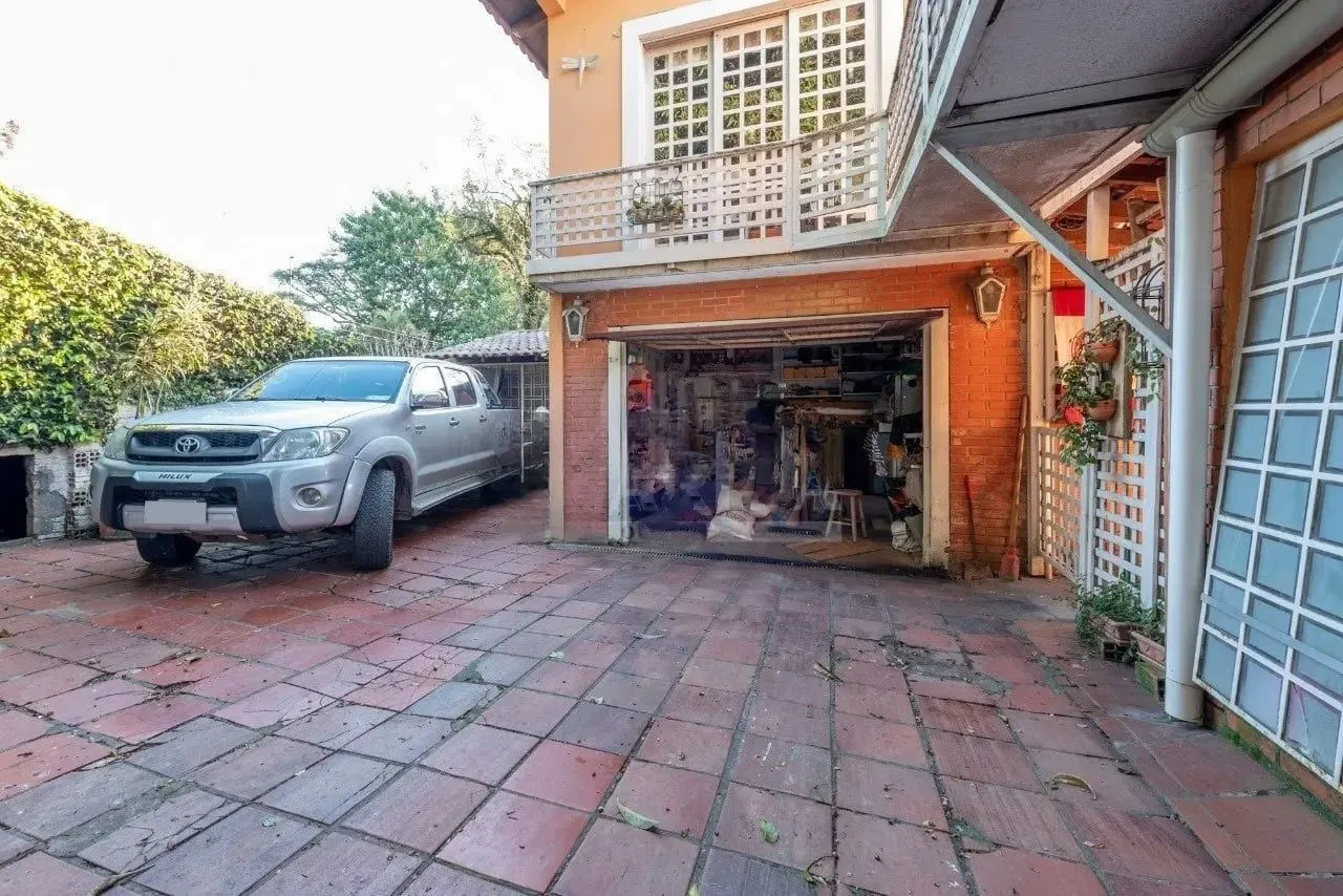 Imagem Casa de 3 dormitórios com 206m² à venda no Bairro Santa Tereza.