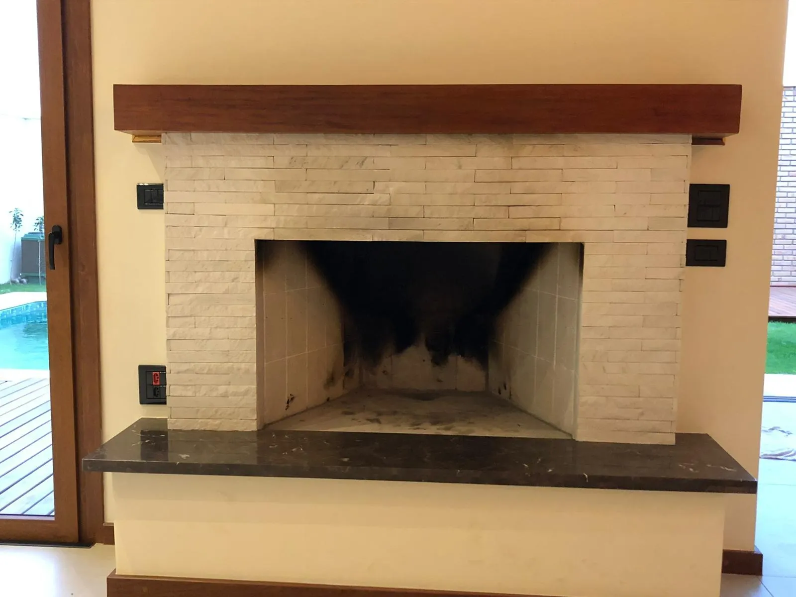 Imagem LINDA CASA CONDOMÍNIO CASTANHEIRA!! 370M²
