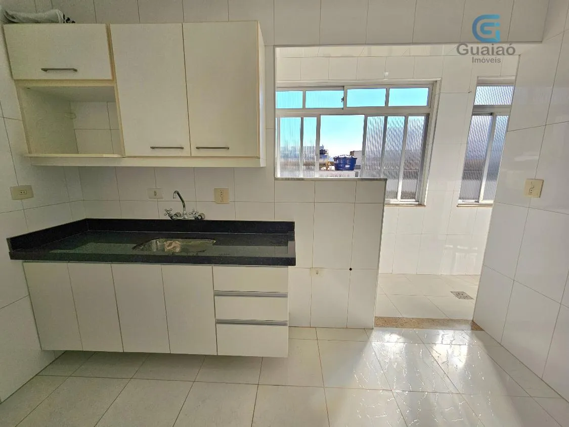 Imagem Vendo Amplo Apartamento Reformado, 03 dormitórios, Boqueirão, Santos