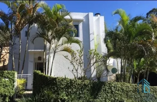 Imagem Casa Contemporânea 03 quartos c/suítes, amplo terraço, Lagoa da Conceição em Florianópolis SC