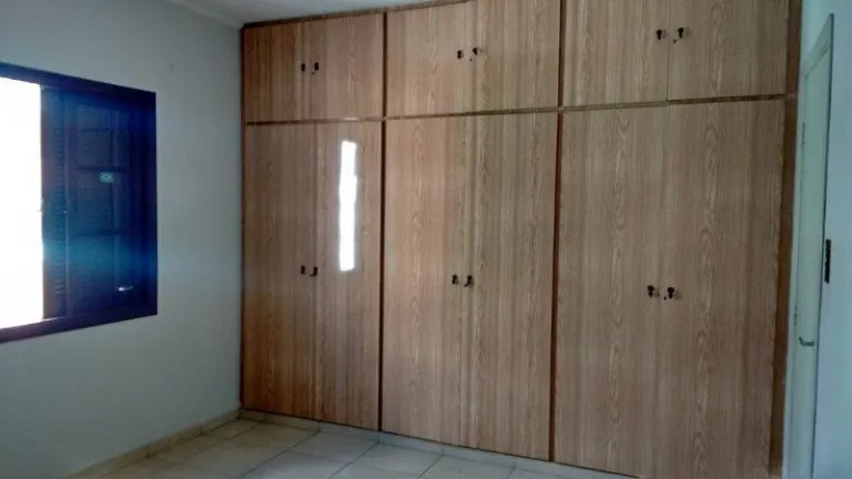 Imagem Sobrado com 3 Quartos à Venda, 298 m² em Jardim Munhoz - Guarulhos