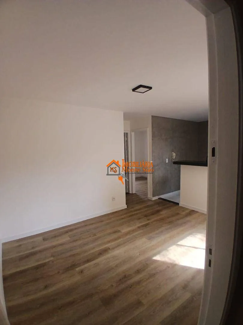 Imagem Apartamento com 2 dormitórios à venda, 45 m² por R$ 240.000,00 - Água Chata - Guarulhos/SP
