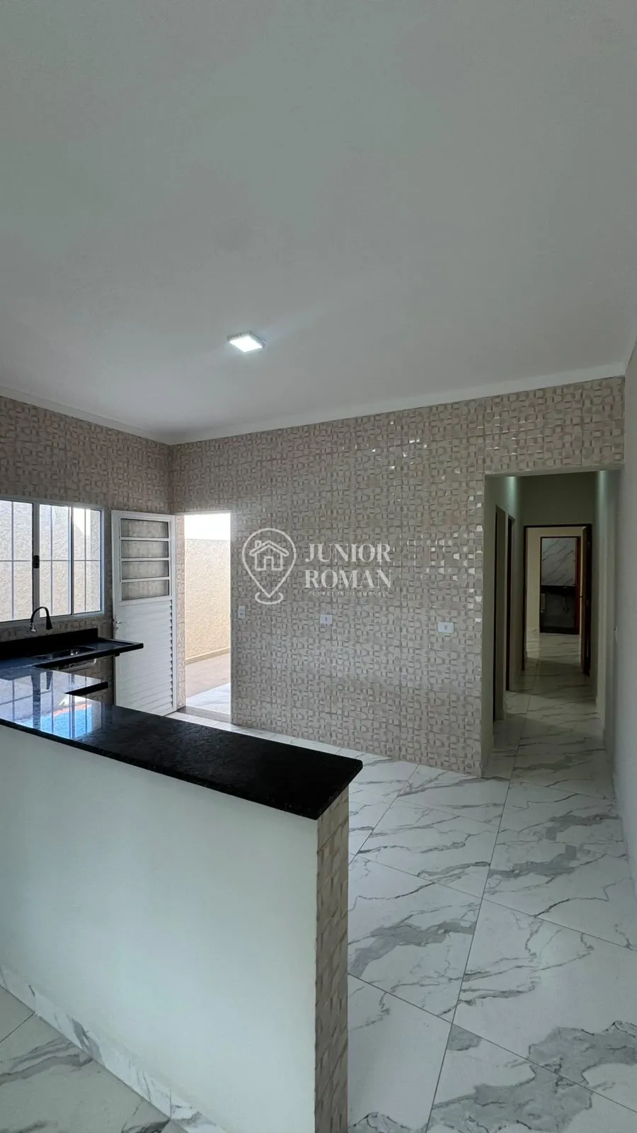 Imagem CASA NOVA COM PISCINA À VENDA EM ITANHAÉM - BAIRRO LARANJEIRAS