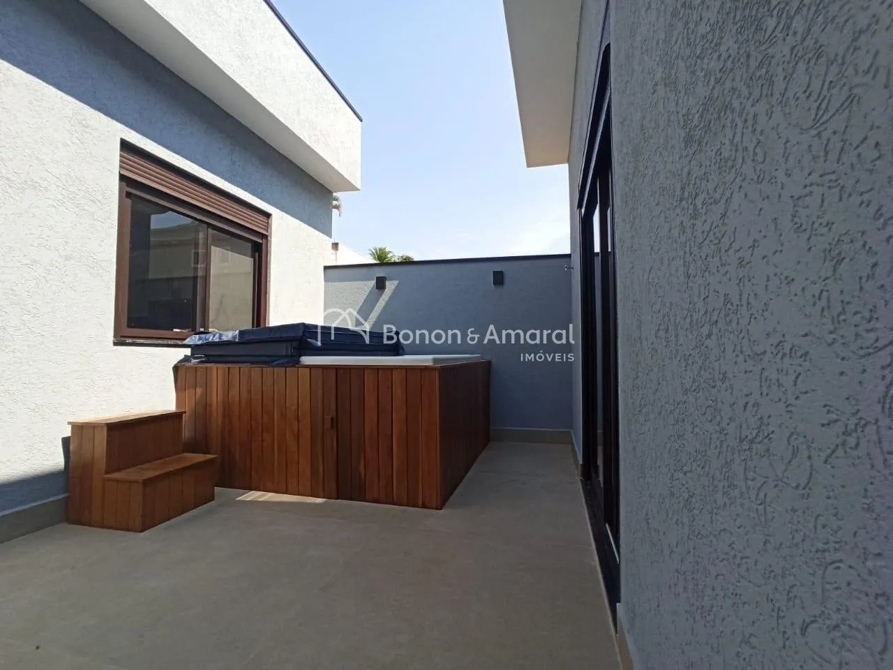 Imagem LINDÍSSIMA CASA EM CONDOMÍNIO