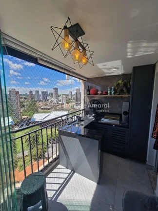 Imagem Com 68 m² de área útil, este apartamento totalmente reformado combina conforto, sofisticação e ...