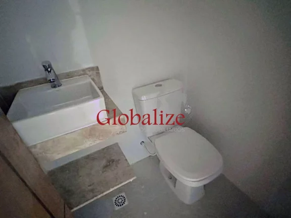 Imagem Casa Sobreposta alta à venda com 80m², 2 suítes, churrasqueira, 1 vaga por R$695.000,00 na Vila Belmiro em Santos