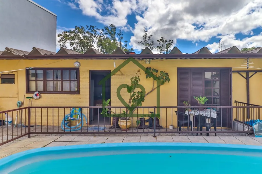Imagem Casa a venda no Parque Santa Fé, Zona Norte de Porto Alegre/RS.
Casa com 3 dormitórios amplos sent...