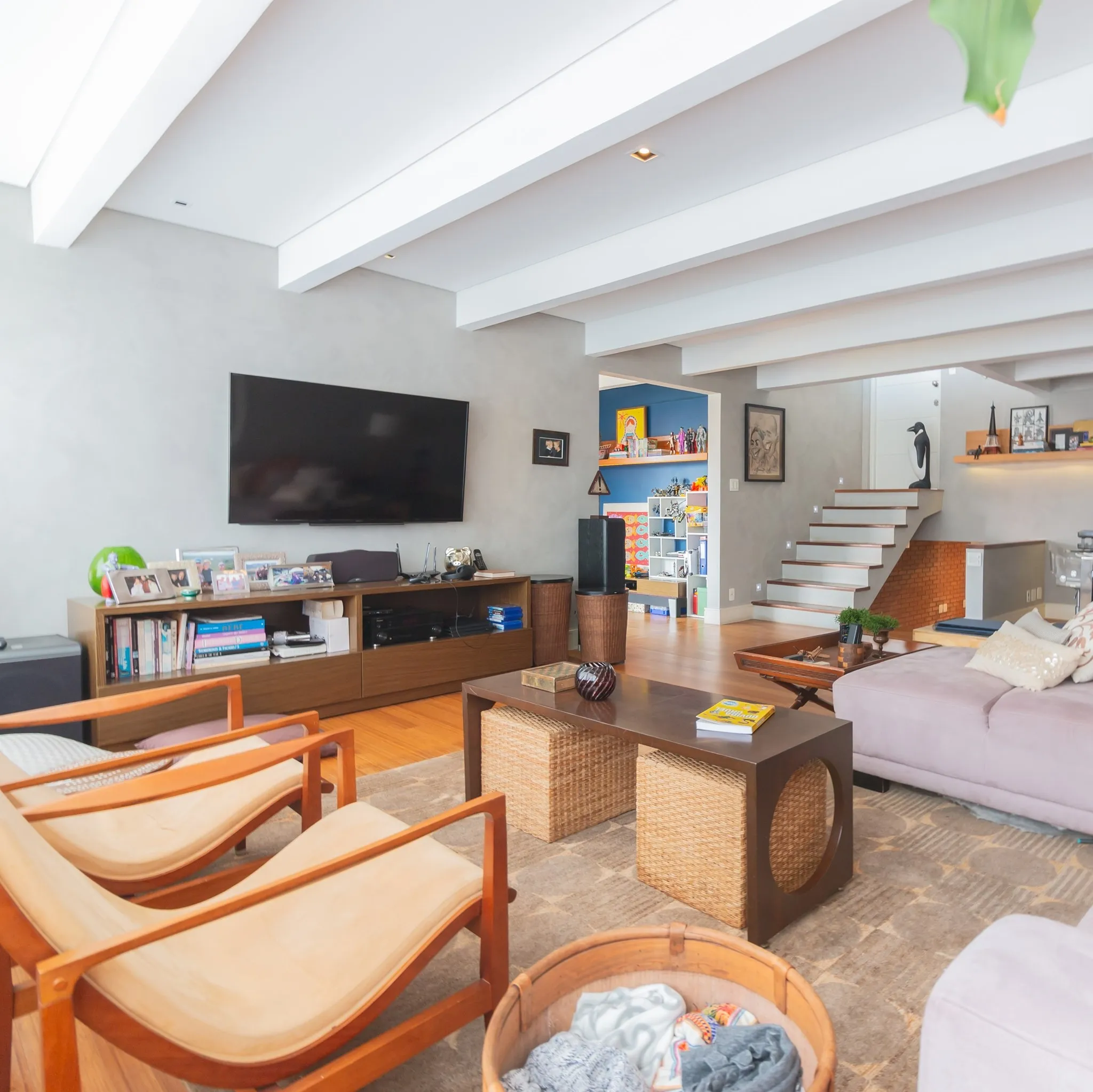 Imagem Casa Alto de Pinheiros 4 Suites com 6 vagas Arquitetura moderna Amplo Jardim