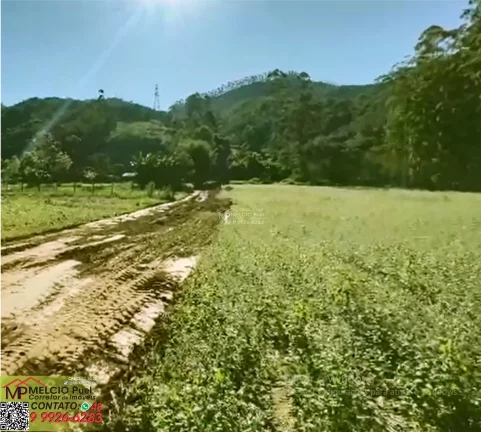 Imagem Sítio com chalé de 77m², terreno e área de 2.000m², todo plano, casa de campo, Chalé com projeto, 3 quartos Cozinha Varanda 2 banheiros, 1 em cima.