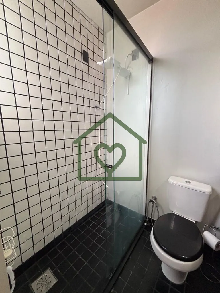 Imagem Vendo apartamento totalmente mobiliado e equipado, na Praça Conde esquina Duque de Caxias, a poucos...