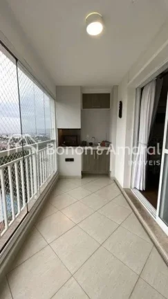 Imagem Este amplo apartamento em andar alto oferece excelente ventilação e uma vista livre para a cidade....